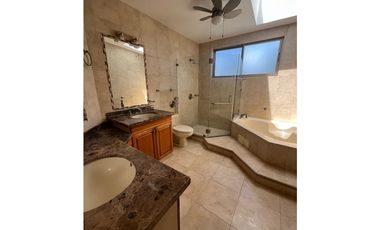 EMBASSY GARDENS | CLAYTON | SE ALQUILA DUPLEX| 4R | 5.1/2 B | 2P