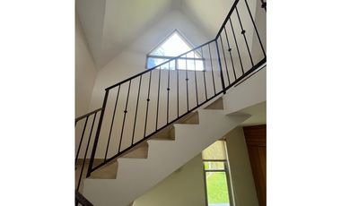 EMBASSY GARDENS | CLAYTON | SE ALQUILA DUPLEX| 4R | 5.1/2 B | 2P