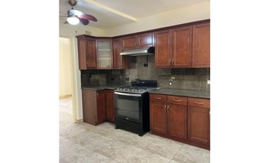 EMBASSY GARDENS | CLAYTON | SE ALQUILA DUPLEX| 4R | 5.1/2 B | 2P
