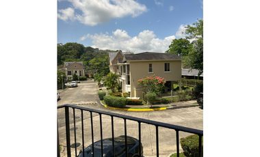 EMBASSY GARDENS | CLAYTON | SE ALQUILA DUPLEX| 4R | 5.1/2 B | 2P