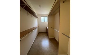 EMBASSY GARDENS | CLAYTON | SE ALQUILA DUPLEX| 4R | 5.1/2 B | 2P