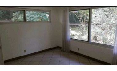CASA DUPLEX EN CERRO ANCON 4REC  4.5 B 1400M2 RODEADA DE NATURALEZA