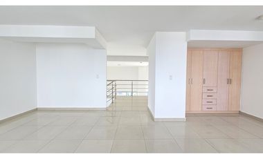 SE ALQUILA APARTAMENTO PH SEVILLA COSTA DEL ESTE