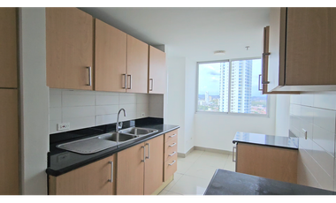 SE ALQUILA APARTAMENTO PH SEVILLA COSTA DEL ESTE