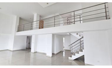 SE ALQUILA APARTAMENTO PH SEVILLA COSTA DEL ESTE