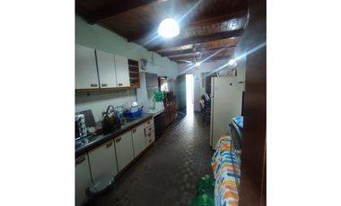 CASA SOBRE TACUARI CASI LAVALLE