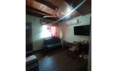 CASA SOBRE TACUARI CASI LAVALLE