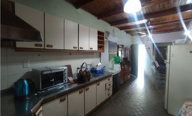 CASA SOBRE TACUARI CASI LAVALLE
