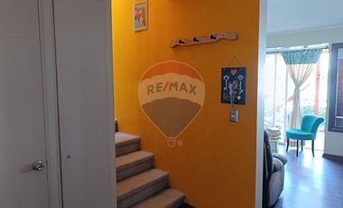 Acogedora casa en venta - Buin