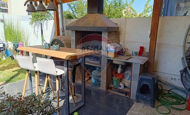 Acogedora casa en venta - Buin