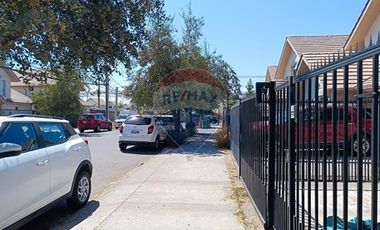 Acogedora casa en venta - Buin