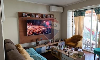 Acogedora casa en venta - Buin