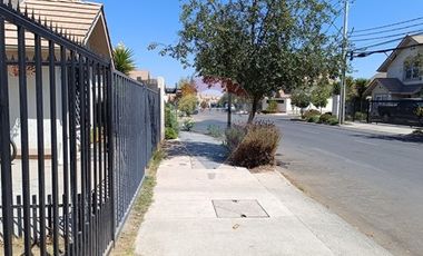Acogedora casa en venta - Buin