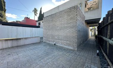 Casa en venta City Bell 2 Dormitorios moderna