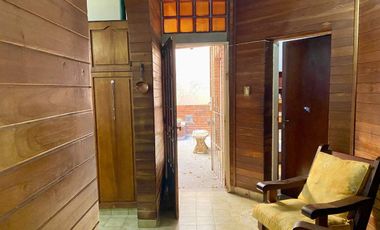 Venta casa de 5 ambientes C/cochera APTO CREDITO