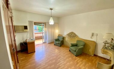 Venta casa de 5 ambientes C/cochera APTO CREDITO