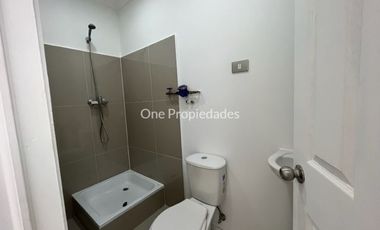 Local Comercial en Arriendo en Santa Isabel | Local en Arriendo (33,46 m2) | Metro Parque Almagro | Santiago | One Propiedades