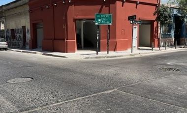 Local Comercial en Arriendo en Santa Isabel | Local en Arriendo (33,46 m2) | Metro Parque Almagro | Santiago | One Propiedades