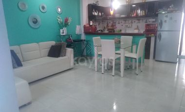 Casa en la margen izquierda con 3 Apartamentos Independientes Balcón y Espacios Amplios