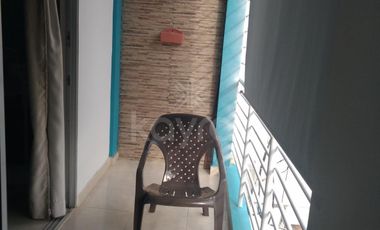 Casa en la margen izquierda con 3 Apartamentos Independientes Balcón y Espacios Amplios