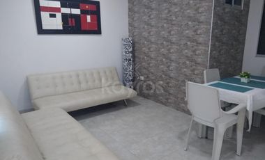 Casa en la margen izquierda con 3 Apartamentos Independientes Balcón y Espacios Amplios