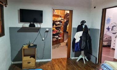 VENTA CASA 3 AMB MUÑIZ Y 2 DEPTOS IDEAL INVERSOR