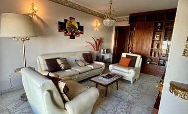 CASA EN VENTA EN MONTES DE OCA DOS DORMITORIOS