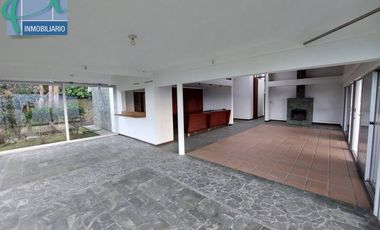 Casa en Arriendo Ubicado en Envigado Codigo 2727