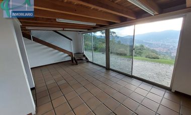 Casa en Arriendo Ubicado en Envigado Codigo 2727