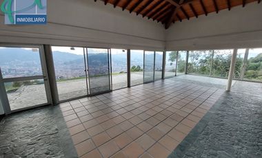 Casa en Arriendo Ubicado en Envigado Codigo 2727