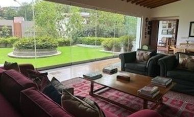 Casa en condominio en venta en Lomas de Bezares