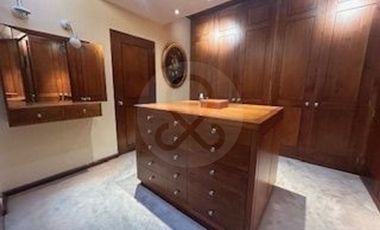 Casa en condominio en venta en Lomas de Bezares