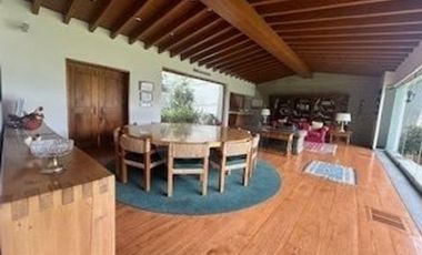 Casa en condominio en venta en Lomas de Bezares