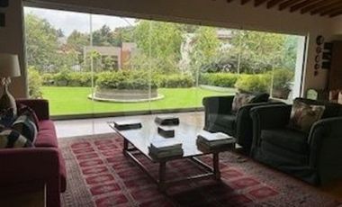 Casa en condominio en venta en Lomas de Bezares