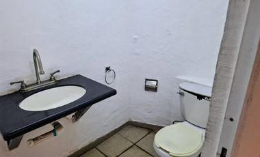 RENTA LOCA AV. DIVISIÓN DEL NORTE ESQ. AV PACÍFICO, 4 LUGARES ESTACIONAMIENTO