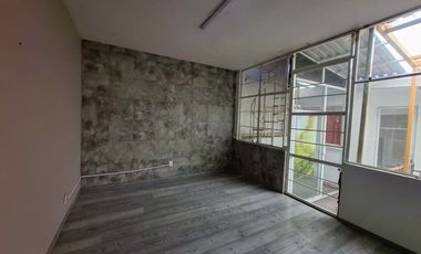 RENTA LOCA AV. DIVISIÓN DEL NORTE ESQ. AV PACÍFICO, 4 LUGARES ESTACIONAMIENTO