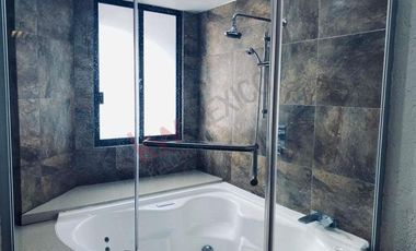 Se vende  casa en cerrada en Bosques de la Herradura