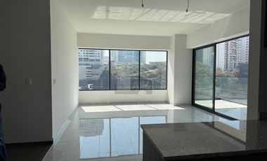 Renta de departamento Forüs Interlomas 151m2