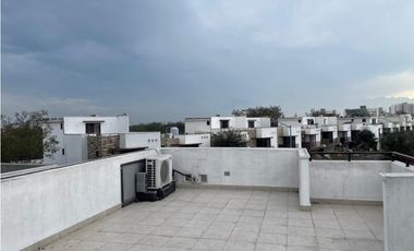 CASA EN VENTA EN COL. ALTABRISA EN APODACA NUEVO LEÓN
