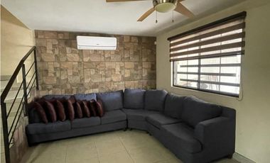 CASA EN VENTA EN COL. ALTABRISA EN APODACA NUEVO LEÓN