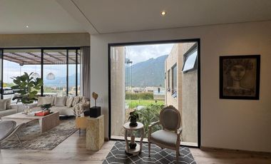 VENDO MODERNA CASA EN LA CALERA DE UN PISO
