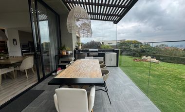 VENDO MODERNA CASA EN LA CALERA DE UN PISO