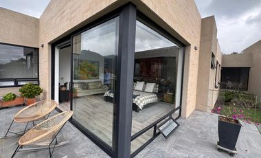 VENDO MODERNA CASA EN LA CALERA DE UN PISO