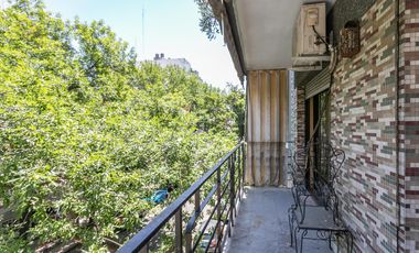 VENTA  4 AMB.  DOBLE BALCÓN - DEPENDENCIA - VILLA CRESPO. CONSULTAR