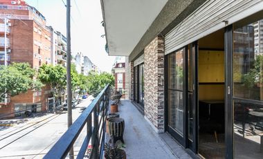 VENTA  4 AMB.  DOBLE BALCÓN - DEPENDENCIA - VILLA CRESPO. CONSULTAR