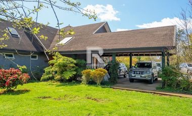 MAGNÍFICA CASA EN CONDOMINIO EXCLUSIVO