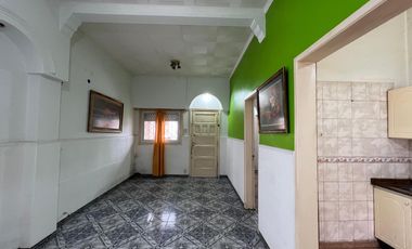 Casa de tres ambientes en lote propio en Alquiler en Remedios de Escalada