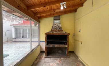Casa de tres ambientes en lote propio en Alquiler en Remedios de Escalada
