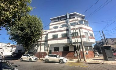 VENTA GALPÓN 4 LOTES OFICINAS INDUSTRIA PIÑEYRO AVELLANEDA