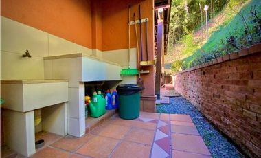 Venta Casa Campestre El Retiro Comercio y Servicios